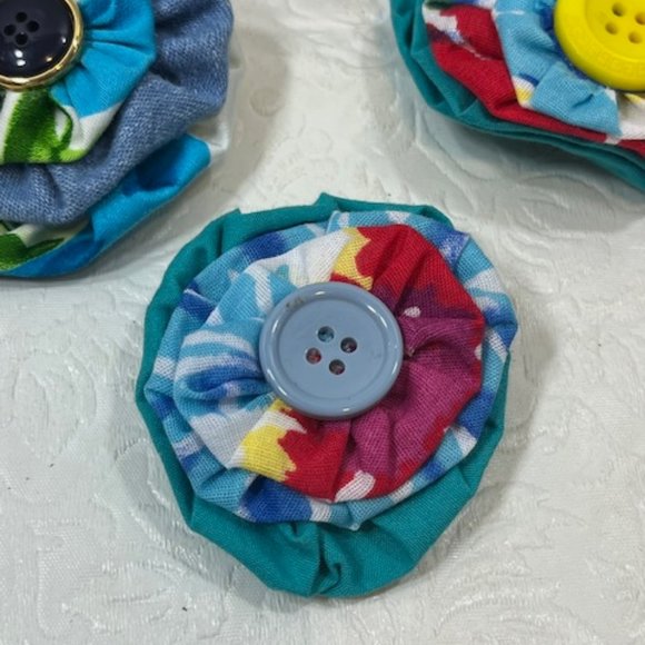 Set of 4 Handmade Fabric Flower Unique Magnets Fridge Office Locker NEW 2.5" - Picture 6 of 8